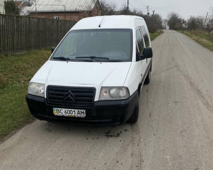 Белый Фиат Скудо, объемом двигателя 2 л и пробегом 230 тыс. км за 4300 $, фото 1 на Automoto.ua