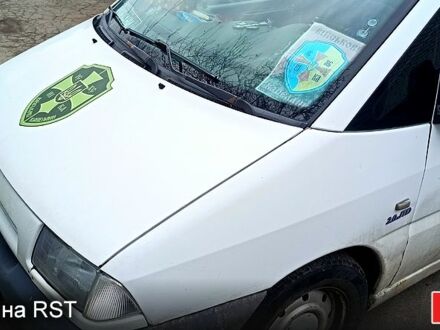 Фіат Скудо 2002 у Києві на Automoto.ua Білий Фіат Скудо, об'ємом двигуна 2 л та пробігом 490 тис. км за 3300 $, фото 1 на Automoto.ua