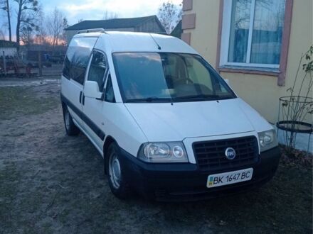 Белый Фиат Скудо, объемом двигателя 2 л и пробегом 320 тыс. км за 4500 $, фото 1 на Automoto.ua