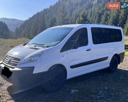 Белый Фиат Скудо, объемом двигателя 2 л и пробегом 193 тыс. км за 7500 $, фото 1 на Automoto.ua