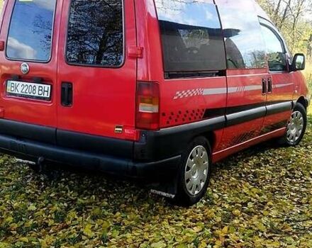 Красный Фиат Скудо, объемом двигателя 2 л и пробегом 300 тыс. км за 5500 $, фото 2 на Automoto.ua