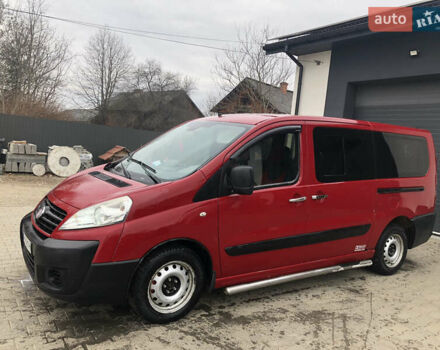 Красный Фиат Скудо, объемом двигателя 2 л и пробегом 286 тыс. км за 5400 $, фото 5 на Automoto.ua