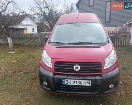 Красный Фиат Скудо, объемом двигателя 2 л и пробегом 181 тыс. км за 6200 $, фото 4 на Automoto.ua