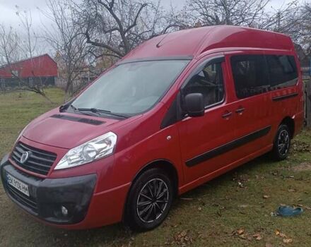 Красный Фиат Скудо, объемом двигателя 2 л и пробегом 181 тыс. км за 6200 $, фото 3 на Automoto.ua