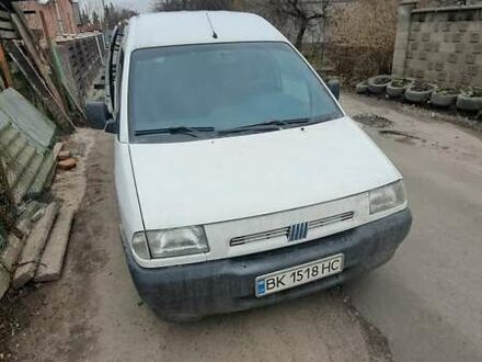 Фиат Скудо пасс. 2001 в Ровно на Automoto.ua Белый Фиат Скудо пасс., объемом двигателя 0 л и пробегом 570 тыс. км за 3800 $, фото 1 на Automoto.ua