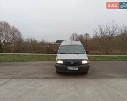 Серый Фиат Скудо, объемом двигателя 2 л и пробегом 250 тыс. км за 4300 $, фото 1 на Automoto.ua