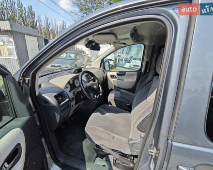 Серый Фиат Скудо, объемом двигателя 2 л и пробегом 224 тыс. км за 9999 $, фото 10 на Automoto.ua