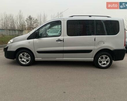 Серый Фиат Скудо, объемом двигателя 2 л и пробегом 301 тыс. км за 8500 $, фото 4 на Automoto.ua