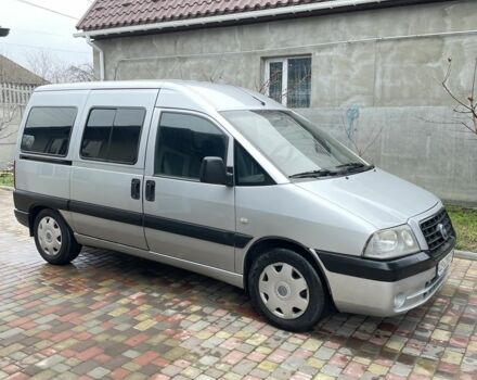 Серый Фиат Скудо, объемом двигателя 2 л и пробегом 350 тыс. км за 4200 $, фото 2 на Automoto.ua