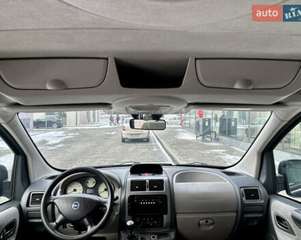 Серый Фиат Скудо, объемом двигателя 2 л и пробегом 227 тыс. км за 9200 $, фото 10 на Automoto.ua