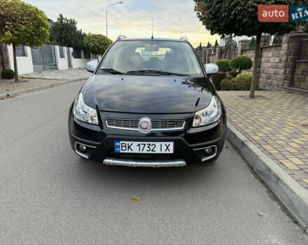 Черный Фиат Седичи, объемом двигателя 2 л и пробегом 228 тыс. км за 8200 $, фото 1 на Automoto.ua