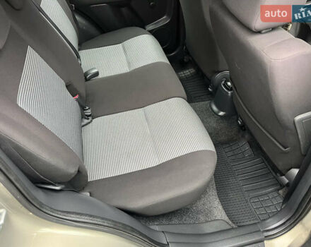 Коричневий Фіат Седічі, об'ємом двигуна 1.6 л та пробігом 180 тис. км за 6650 $, фото 30 на Automoto.ua