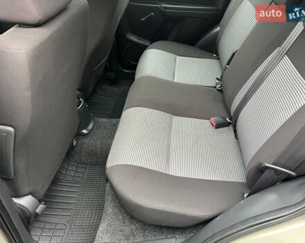 Коричневий Фіат Седічі, об'ємом двигуна 1.6 л та пробігом 180 тис. км за 6650 $, фото 26 на Automoto.ua