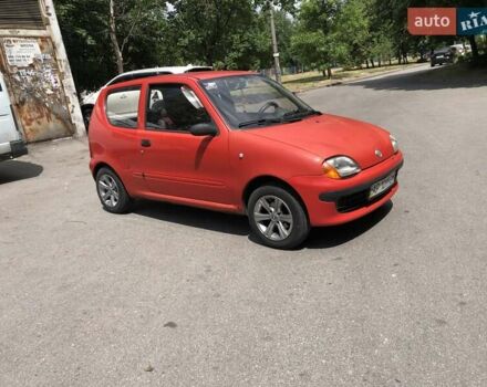 Красный Фиат Сейченто, объемом двигателя 0.9 л и пробегом 150 тыс. км за 1950 $, фото 3 на Automoto.ua