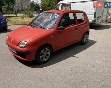 Красный Фиат Сейченто, объемом двигателя 0.9 л и пробегом 150 тыс. км за 1950 $, фото 1 на Automoto.ua