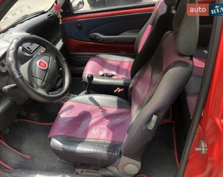 Красный Фиат Сейченто, объемом двигателя 0.9 л и пробегом 150 тыс. км за 1950 $, фото 7 на Automoto.ua