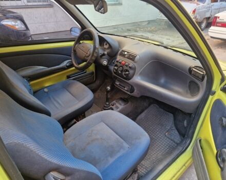 Желтый Фиат Сейченто, объемом двигателя 0.9 л и пробегом 260 тыс. км за 950 $, фото 4 на Automoto.ua