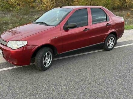 Фиат Сиена 2005 в Кривом Роге на Automoto.ua Красный Фиат Сиена, объемом двигателя 1.24 л и пробегом 175 тыс. км за 2700 $, фото 1 на Automoto.ua