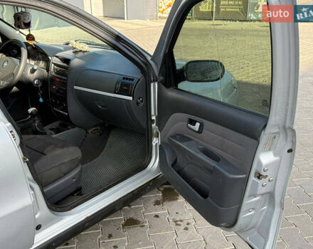 Серый Фиат Сиена, объемом двигателя 1.24 л и пробегом 190 тыс. км за 2350 $, фото 9 на Automoto.ua