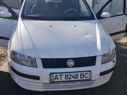 Білий Фіат Стіло, об'ємом двигуна 1.9 л та пробігом 310 тис. км за 2800 $, фото 1 на Automoto.ua