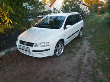 Білий Фіат Стіло, об'ємом двигуна 1.9 л та пробігом 310 тис. км за 3100 $, фото 1 на Automoto.ua