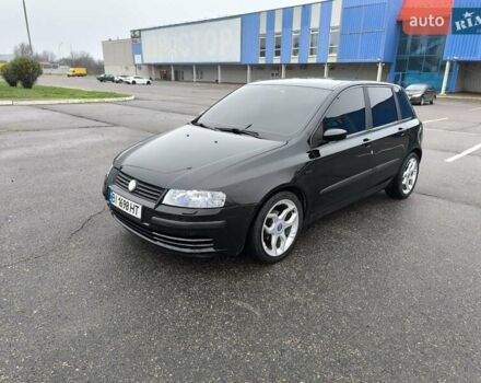 Черный Фиат Стило, объемом двигателя 1.6 л и пробегом 156 тыс. км за 4500 $, фото 4 на Automoto.ua