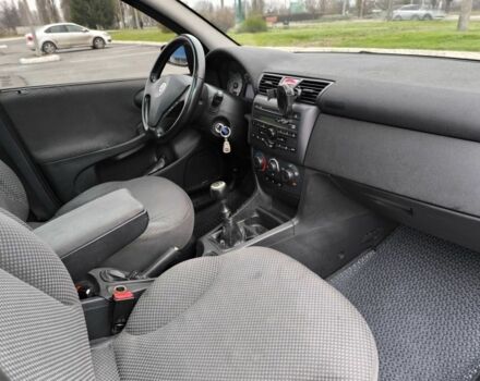 Чорний Фіат Стіло, об'ємом двигуна 1.6 л та пробігом 156 тис. км за 4500 $, фото 6 на Automoto.ua