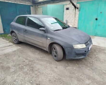 Черный Фиат Стило, объемом двигателя 1.9 л и пробегом 297 тыс. км за 1500 $, фото 1 на Automoto.ua