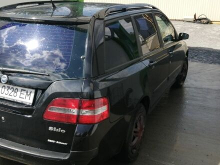 Черный Фиат Стило, объемом двигателя 1.6 л и пробегом 180 тыс. км за 4500 $, фото 1 на Automoto.ua