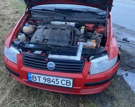 Червоний Фіат Стіло, об'ємом двигуна 1.6 л та пробігом 177 тис. км за 1300 $, фото 1 на Automoto.ua