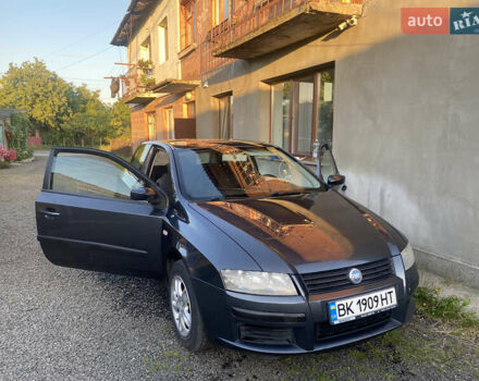 Фиат Стило, объемом двигателя 1.6 л и пробегом 175 тыс. км за 3000 $, фото 1 на Automoto.ua