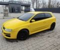 Жовтий Фіат Стіло, об'ємом двигуна 2.4 л та пробігом 280 тис. км за 2250 $, фото 1 на Automoto.ua