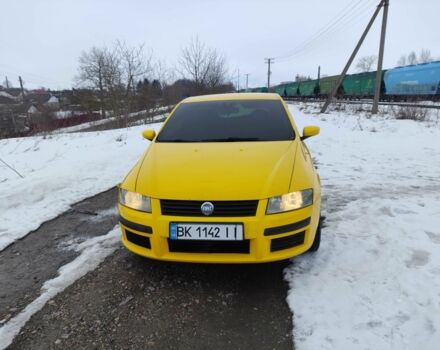Жовтий Фіат Стіло, об'ємом двигуна 2.4 л та пробігом 225 тис. км за 2250 $, фото 1 на Automoto.ua