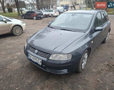 Серый Фиат Стило, объемом двигателя 1.8 л и пробегом 206 тыс. км за 2550 $, фото 3 на Automoto.ua
