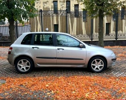 Серый Фиат Стило, объемом двигателя 1.2 л и пробегом 200 тыс. км за 3200 $, фото 2 на Automoto.ua