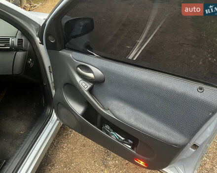 Серый Фиат Стило, объемом двигателя 1.9 л и пробегом 420 тыс. км за 2400 $, фото 5 на Automoto.ua