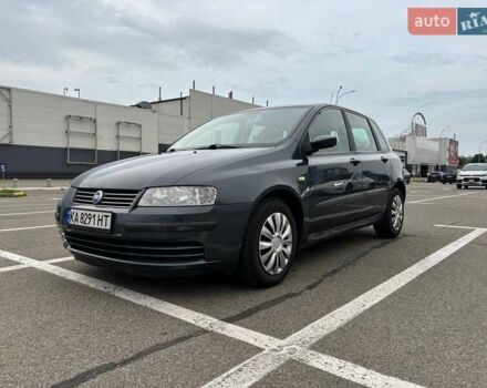 Серый Фиат Стило, объемом двигателя 1.6 л и пробегом 254 тыс. км за 2890 $, фото 2 на Automoto.ua