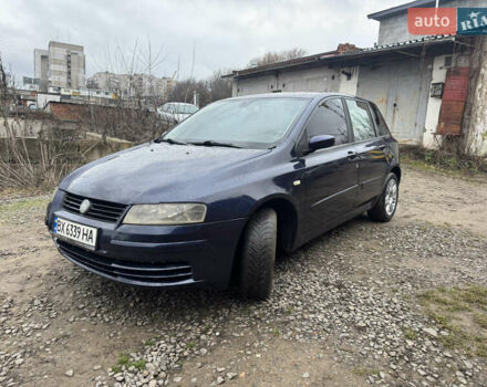 Синій Фіат Стіло, об'ємом двигуна 1.91 л та пробігом 222 тис. км за 2000 $, фото 1 на Automoto.ua