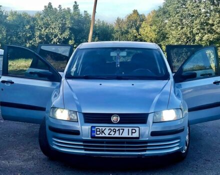 Фиат Стило 2003 в Дубно на Automoto.ua Синий Фиат Стило, объемом двигателя 1.6 л и пробегом 323 тыс. км за 3000 $, фото 1 на Automoto.ua