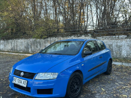 Синий Фиат Стило, объемом двигателя 1.6 л и пробегом 246 тыс. км за 2500 $, фото 1 на Automoto.ua