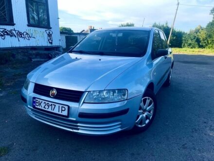 Фиат Стило 2003 в Дубно на Automoto.ua Синий Фиат Стило, объемом двигателя 1.6 л и пробегом 323 тыс. км за 3000 $, фото 1 на Automoto.ua