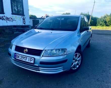 Синий Фиат Стило, объемом двигателя 1.6 л и пробегом 323 тыс. км за 3000 $, фото 1 на Automoto.ua