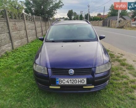 Синий Фиат Стило, объемом двигателя 1.6 л и пробегом 350 тыс. км за 2000 $, фото 1 на Automoto.ua