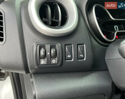 Белый Фиат Таленто, объемом двигателя 2 л и пробегом 114 тыс. км за 19000 $, фото 35 на Automoto.ua