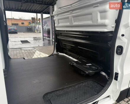 Белый Фиат Таленто, объемом двигателя 2 л и пробегом 168 тыс. км за 19550 $, фото 45 на Automoto.ua