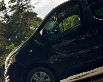 Черный Фиат Таленто, объемом двигателя 1.6 л и пробегом 186 тыс. км за 17000 $, фото 20 на Automoto.ua