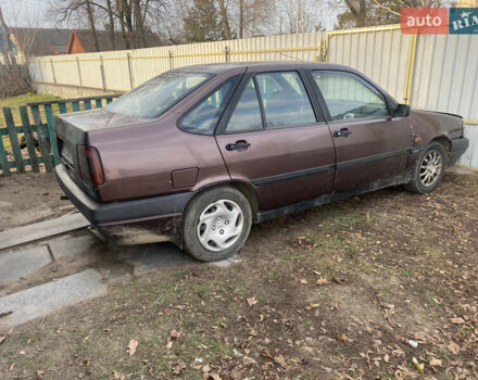 Красный Фиат Темпра, объемом двигателя 1.6 л и пробегом 300 тыс. км за 1150 $, фото 1 на Automoto.ua