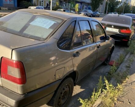 Фиат Темпра 1990 в Житомире на Automoto.ua Серый Фиат Темпра, объемом двигателя 2 л и пробегом 120 тыс. км за 1300 $, фото 2 на Automoto.ua