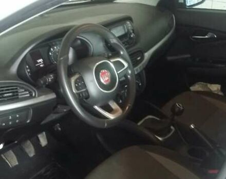 Белый Фиат Типо, объемом двигателя 1.4 л и пробегом 125 тыс. км за 10000 $, фото 14 на Automoto.ua