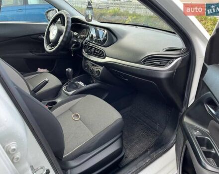 Белый Фиат Типо, объемом двигателя 1.25 л и пробегом 114 тыс. км за 8700 $, фото 6 на Automoto.ua